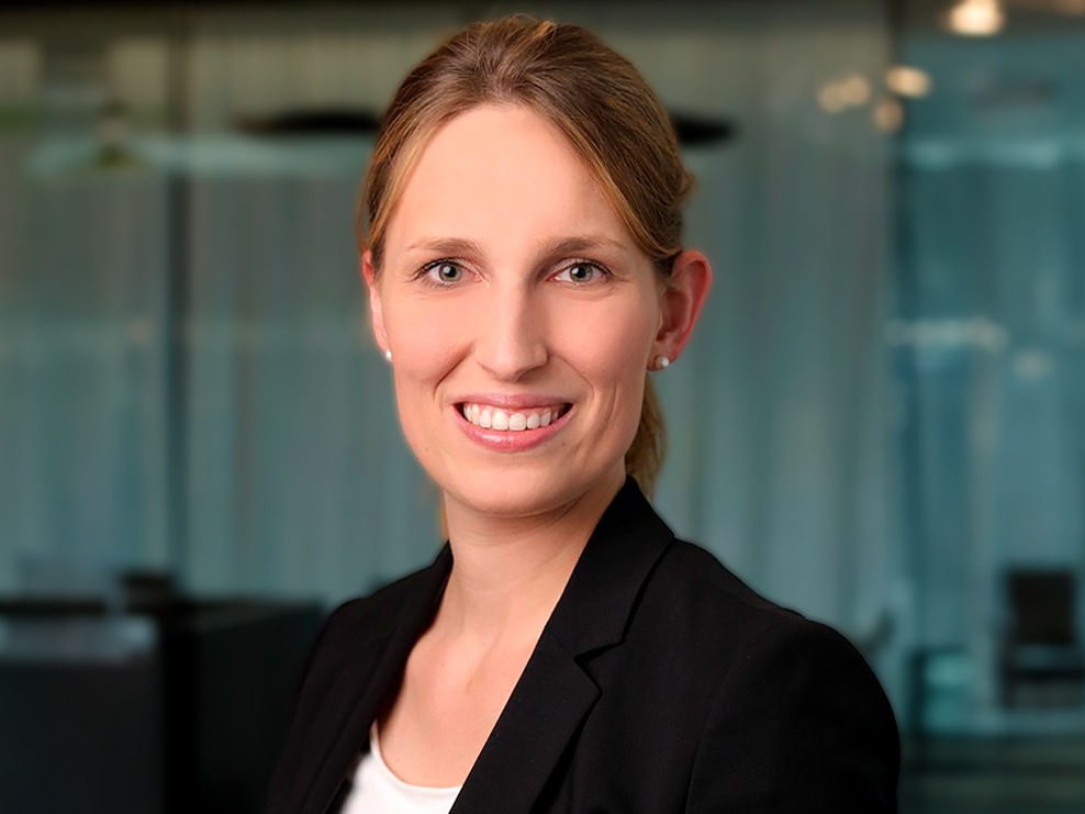 Nina Spielmann headshot